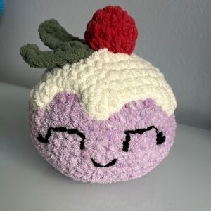 Crochet Plum Pudding